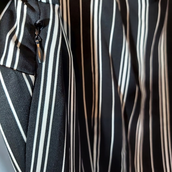 Tahari black and white striped dress size 6 - Picture 5 of 7